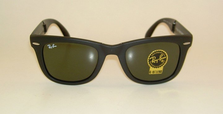 New  RAY BAN Sunglasses FOLDING WAYFARER  Matte Black  RB 4105 601S  50mm Medium