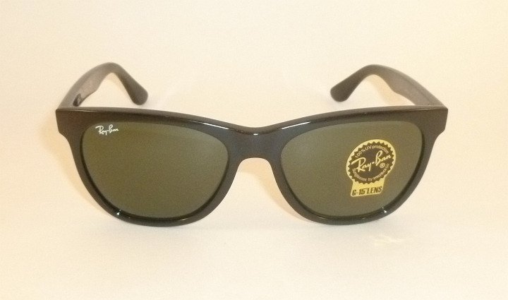 New  RAY BAN  Sunglasses  Black Frame  RB 4184 601  G-15 Green Glass Lenses