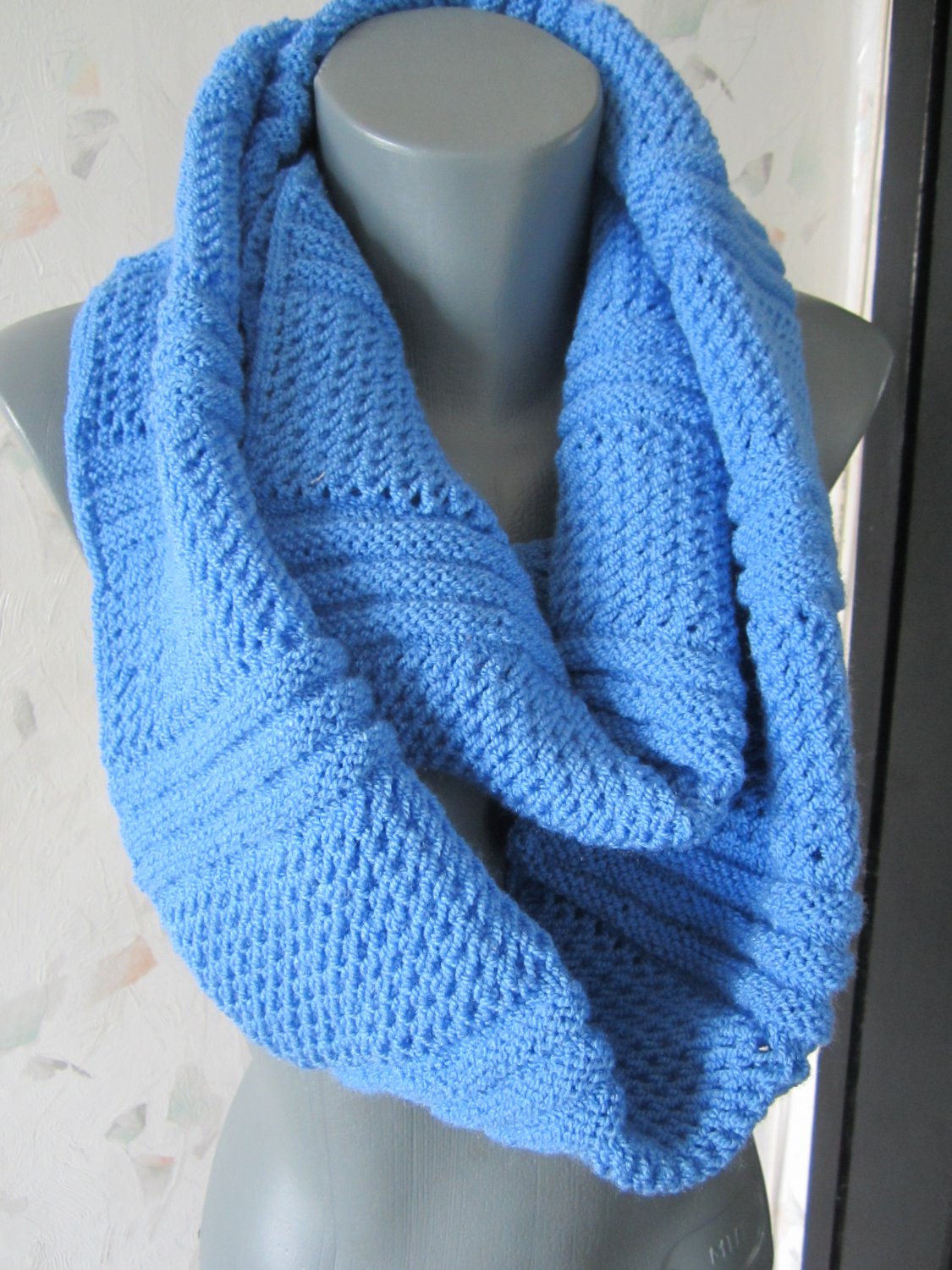 knitted-infinity-scarf-loop-scarf