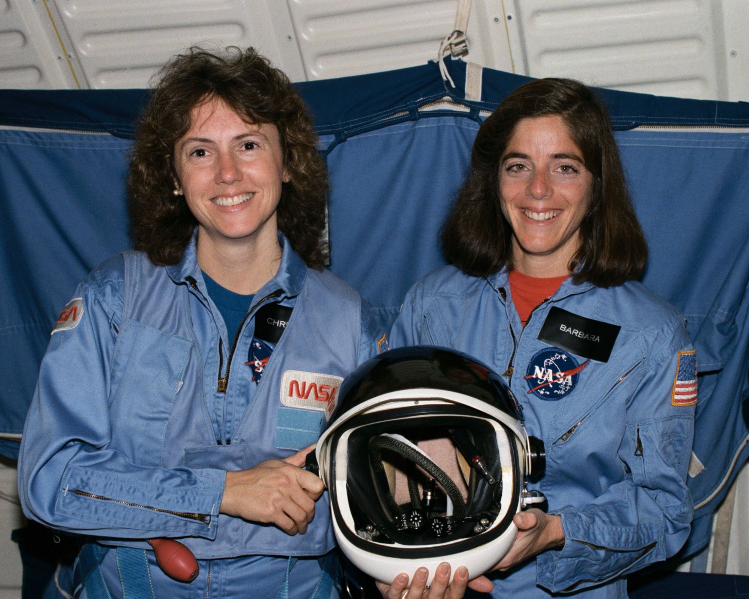 TEACHERS IN SPACE CHRISTA McAULIFFE AND BARBARA MORGAN 8X10 NASA PHOTO ...