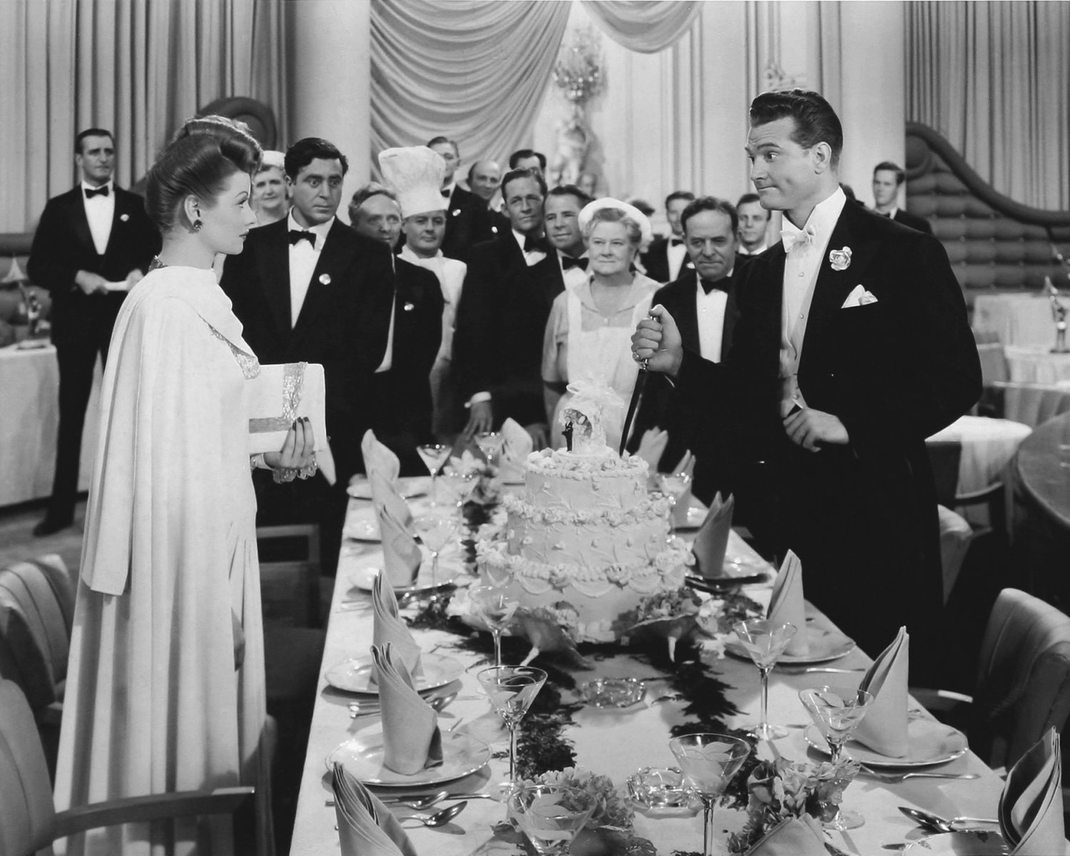 LUCILLE BALL IN THE FILM 'DuBARRY WAS A LADY' - 8X10 PUBLICITY PHOTO (DD-057)
