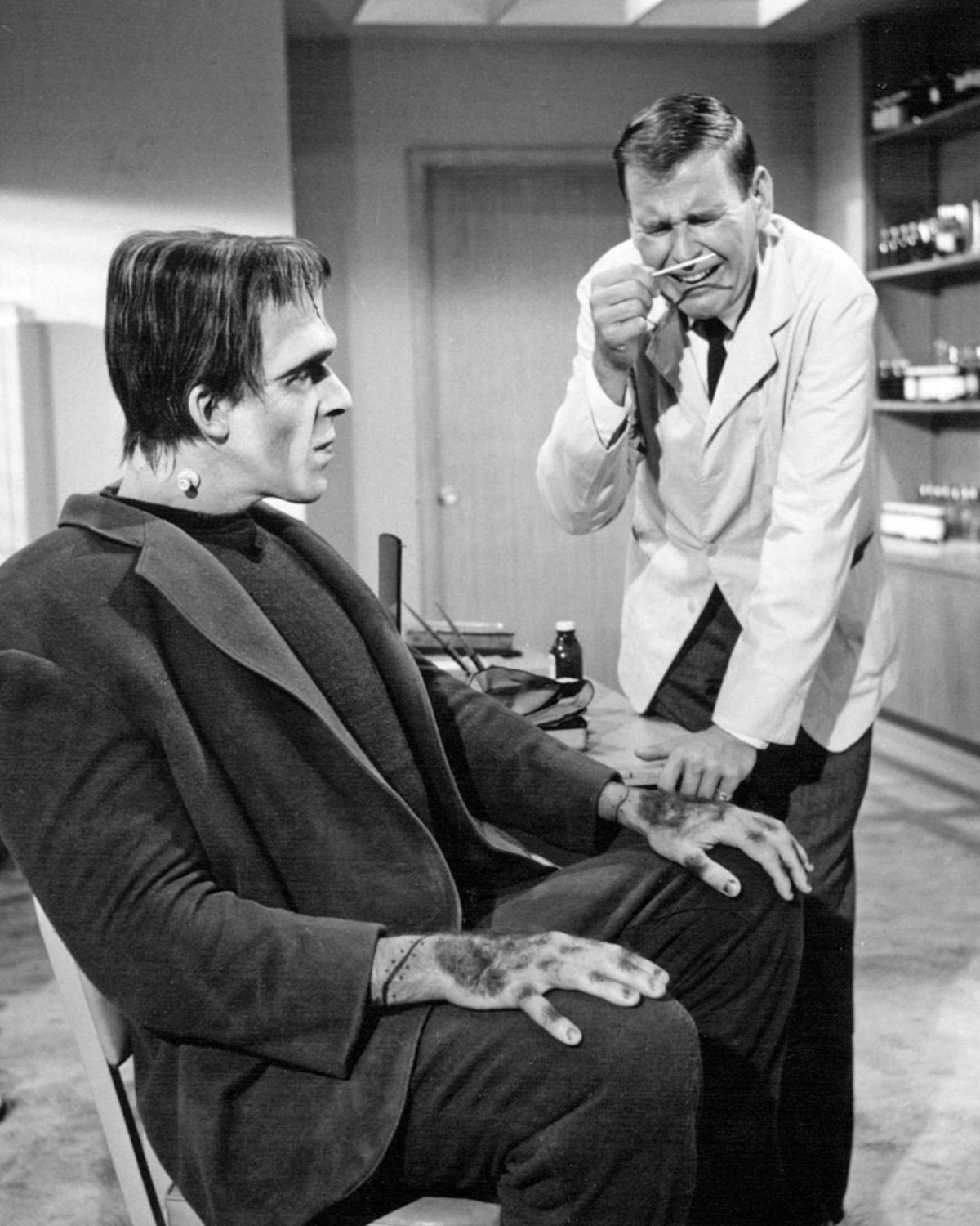 Fred Gwynne And Paul Lynde In The Munsters 8x10 Publicity Photo Da