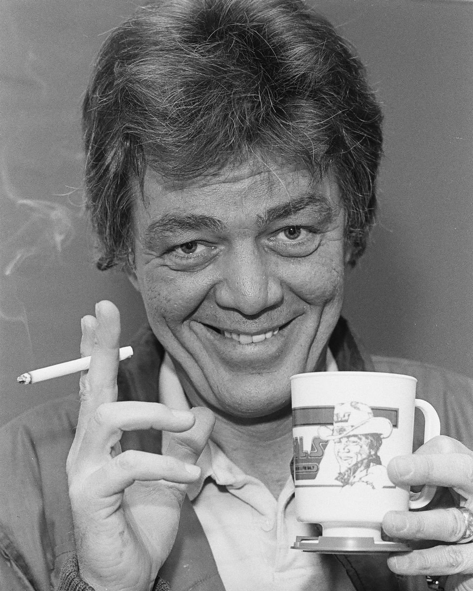 LEGENDARY WLS, CHICAGO RADIO JOCK - LARRY LUJACK - 8X10 PHOTO (ZZ-236)
