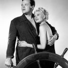 RITA HAYWORTH & ORSON WELLES IN 'THE LADY FROM SHANGHAI' - 8X10 PHOTO (NN-015)