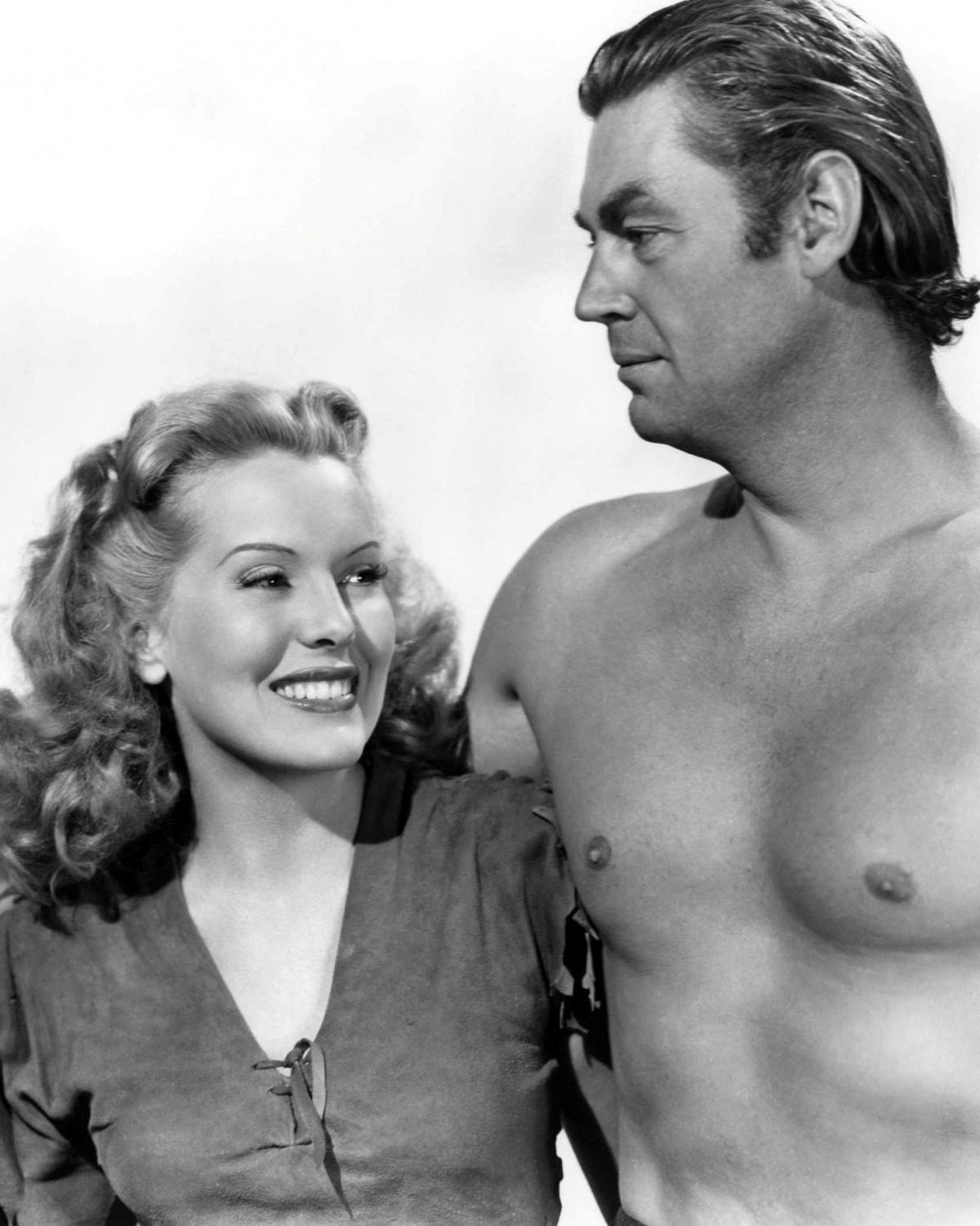 WEISSMULLER & JOYCE 'TARZAN & THE LEOPARD WOMAN' - 8X10 PUBLICITY PHOTO (AB-103)