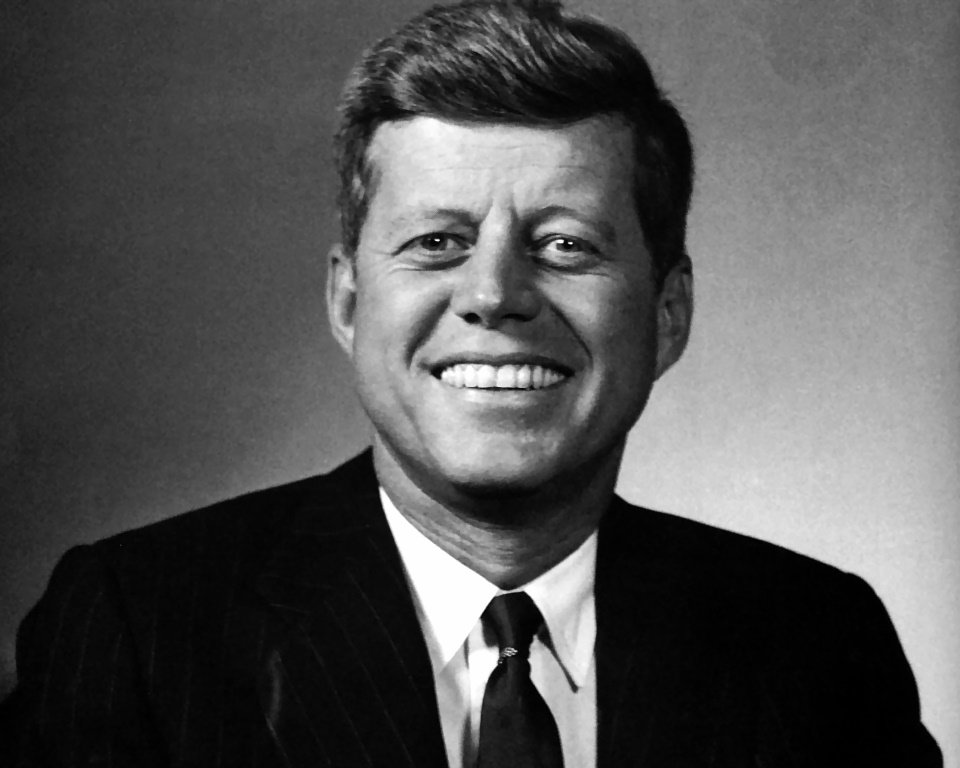 JOHN F. KENNEDY 35TH PRESIDENT OF THE UNITED STATES 8X10 PHOTO (AA206)