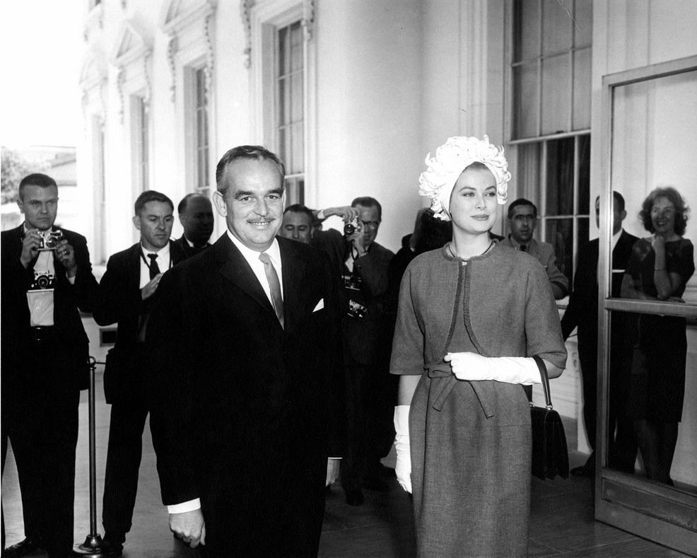 PRINCESS GRACE OF MONACO PRINCE RAINIER III AT WHITE HOUSE - 8X10 PHOTO (BB-169)