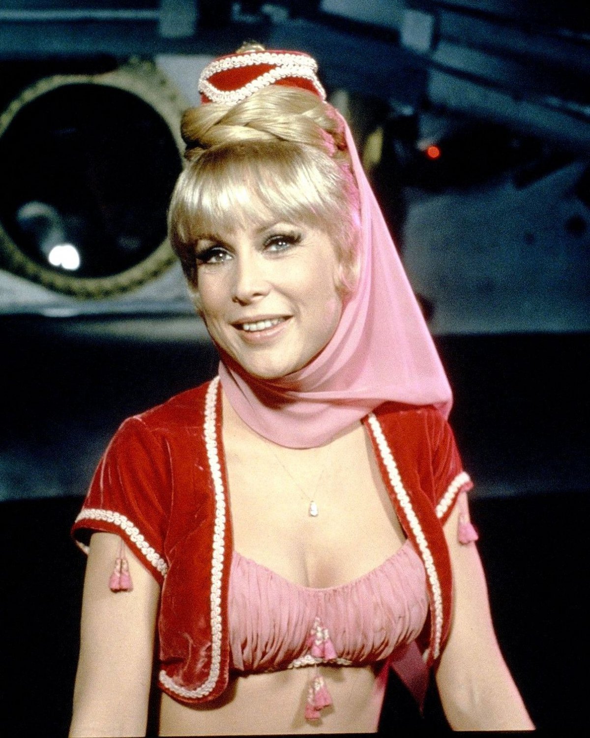 Barbara Eden In I Dream Of Jeannie 8x10 Publicity