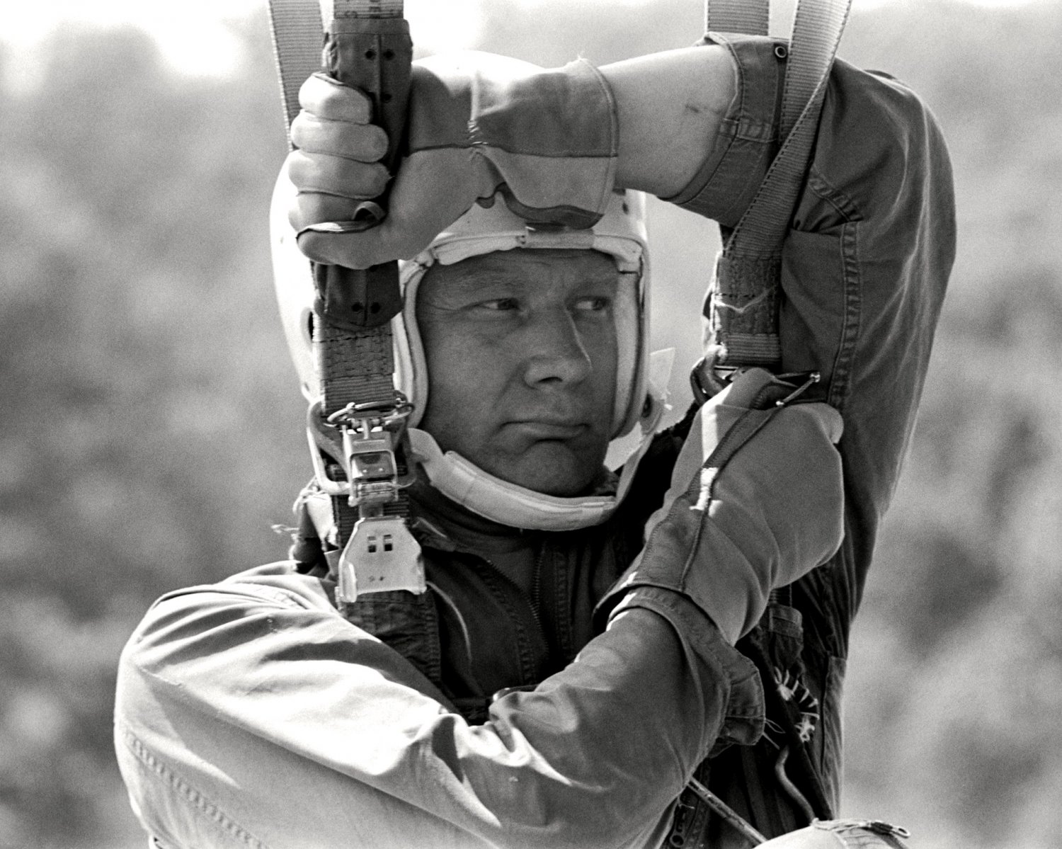 APOLLO 11 ASTRONAUT BUZZ ALDRIN DURING TRAINING - 8X10 NASA PHOTO (ZY-175)