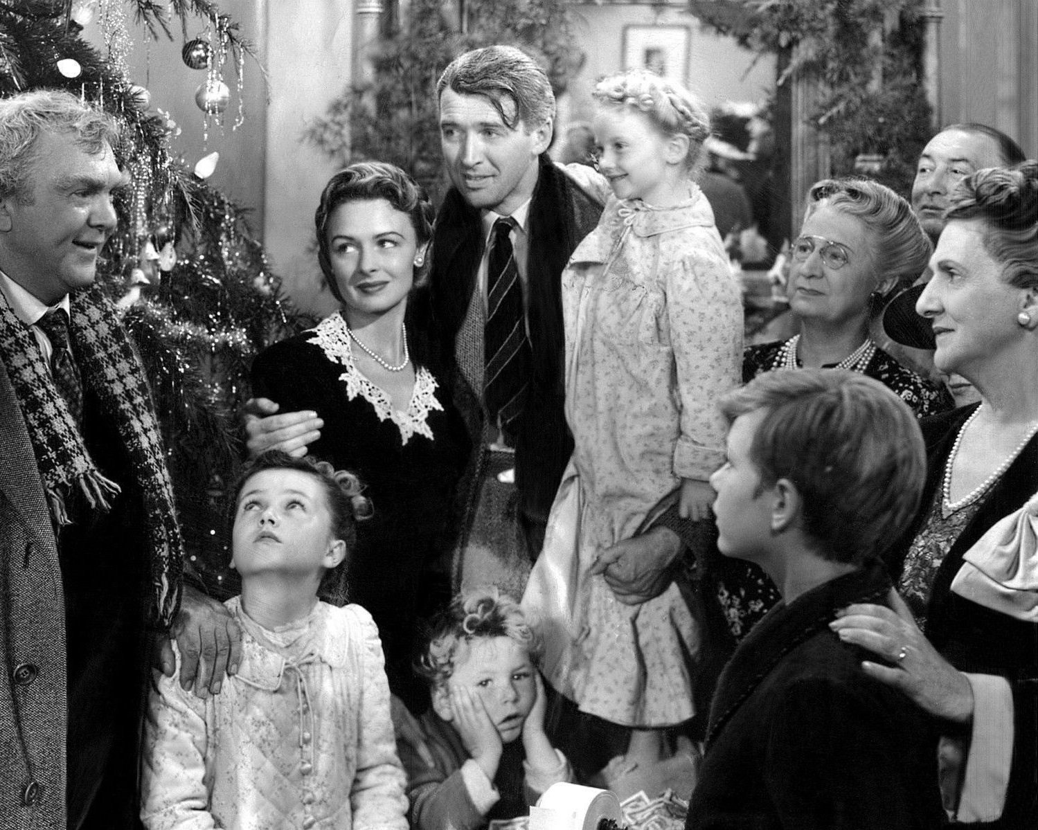 JAMES STEWART DONNA REED 'IT'S A WONDERFUL LIFE' - 8X10 PUBLICITY PHOTO ...