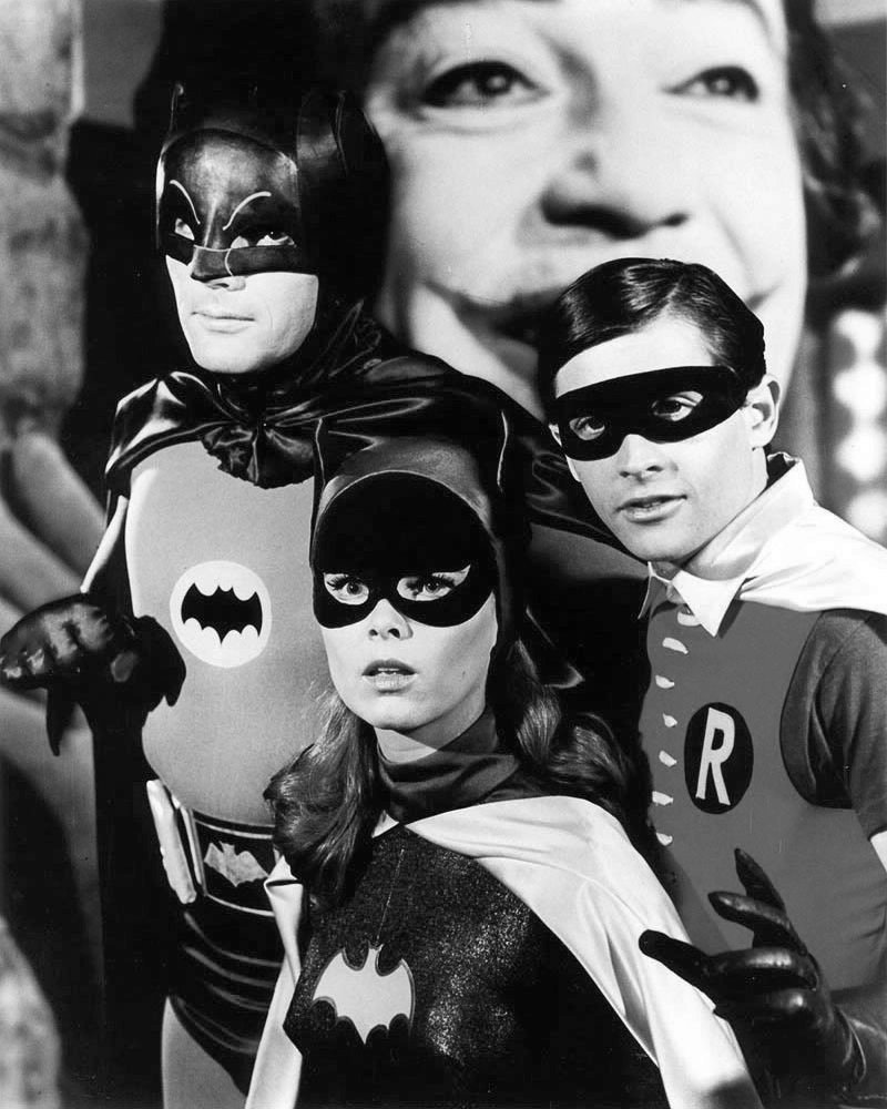 Adam West Burt Ward And Yvonne Craig In Batman 8x10 Publicity Photo Da 510