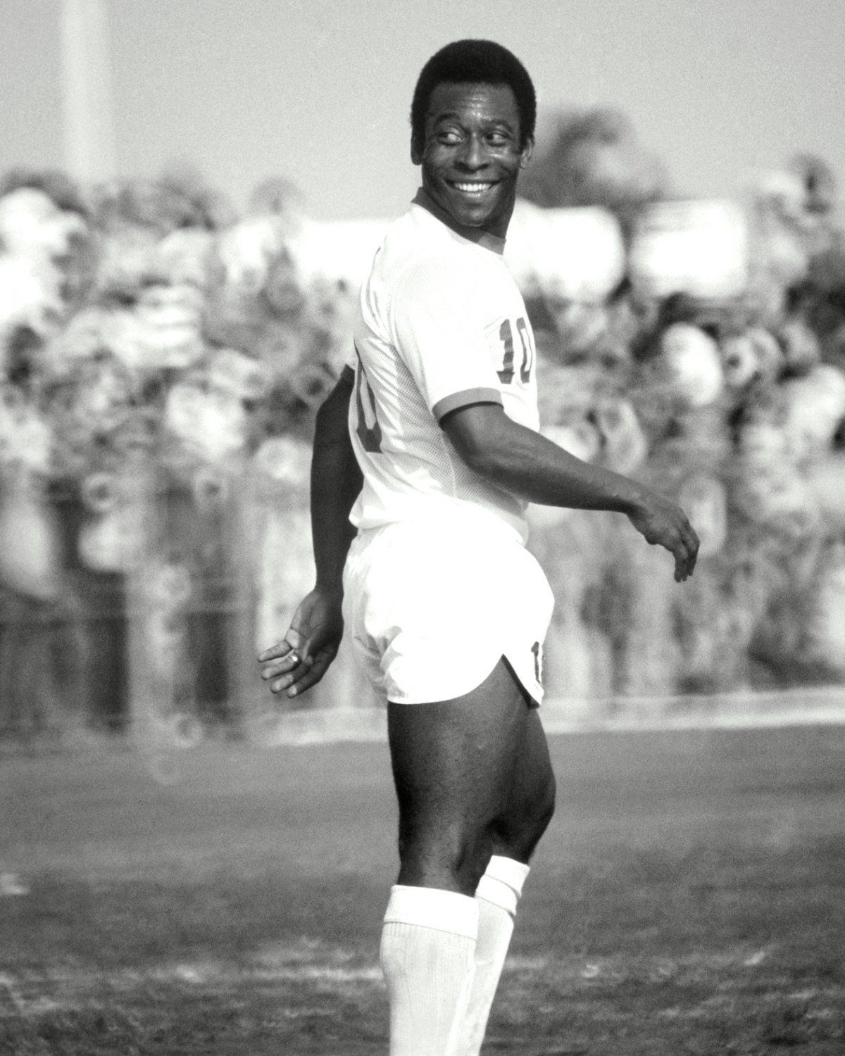 PelÉ Legendary Soccer Player 8x10 Sports Photo Zz 627