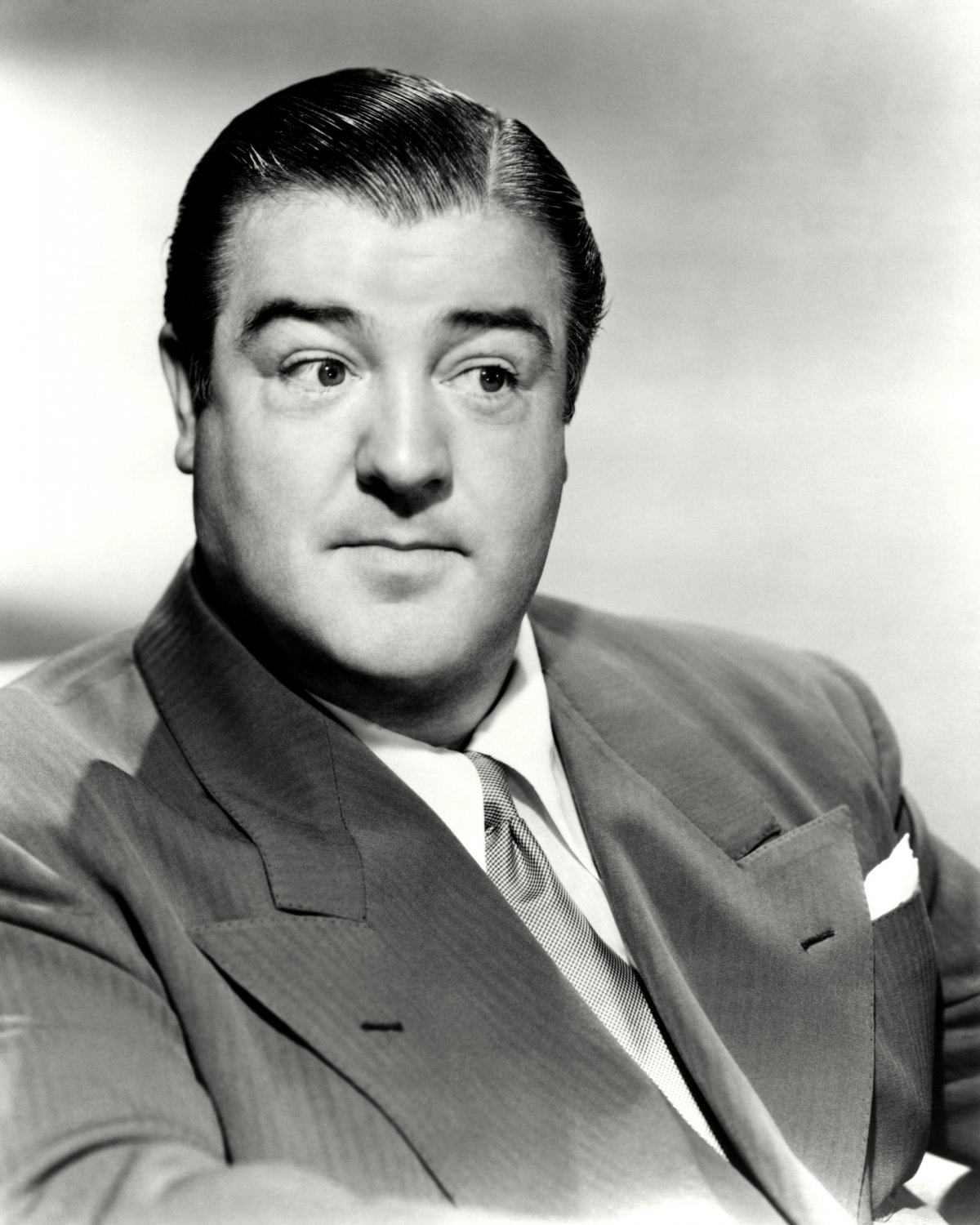 LOU COSTELLO ACTOR AND COMEDIAN - 8X10 PUBLICITY PHOTO (NN-143)