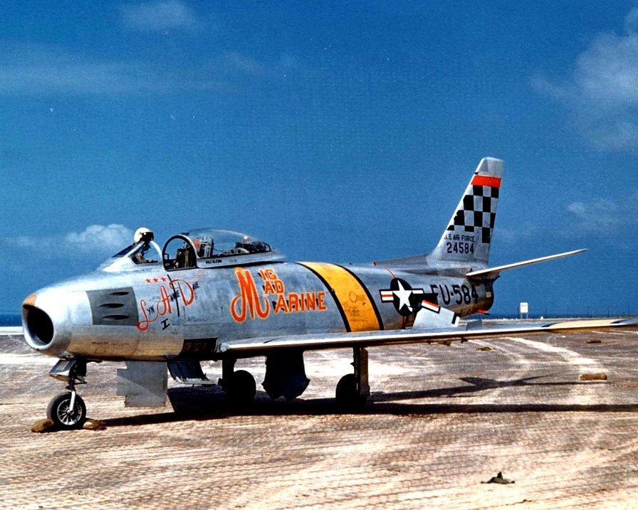 USAF F-86 SABRE AIRCRAFT FLOWN BY JOHN GLENN IN KOREA - 8X10 PHOTO (BB-094)