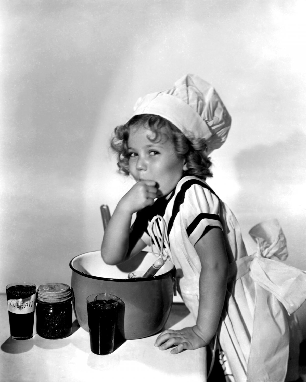 Shirley Temple Legendary Actress 8x10 Publicity Photo Da 079 