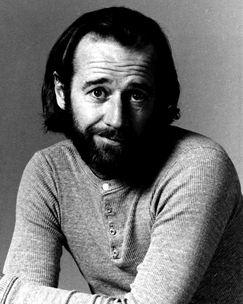 GEORGE CARLIN LEGENDARY STAND-UP COMEDIAN - 8X10 PUBLICITY PHOTO (EP-023)