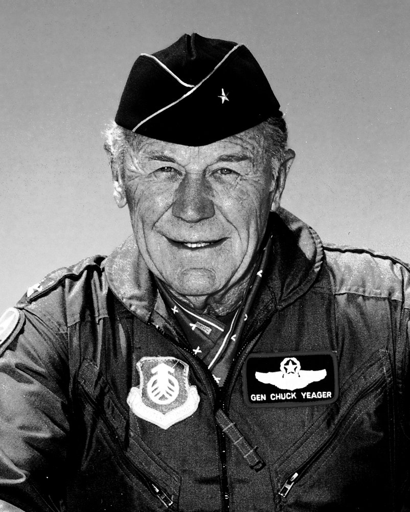 BRIGADIER GENERAL CHUCK YEAGER LEGENDARY TEST PILOT - 8X10 PHOTO (ZZ-024)