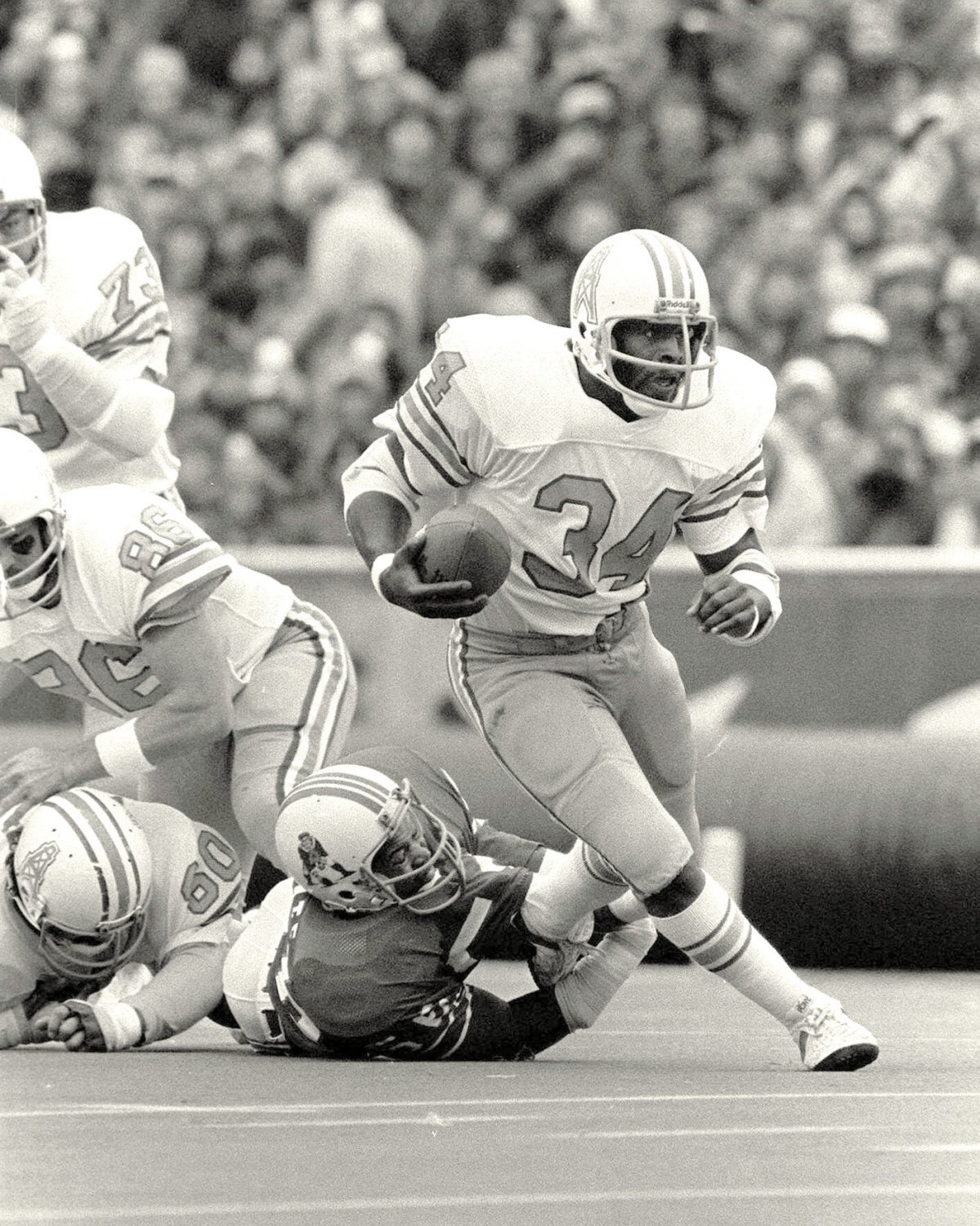 EARL CAMPBELL HOUSTON OILERS RUNNING BACK - 8X10 SPORTS PHOTO (AZ146)