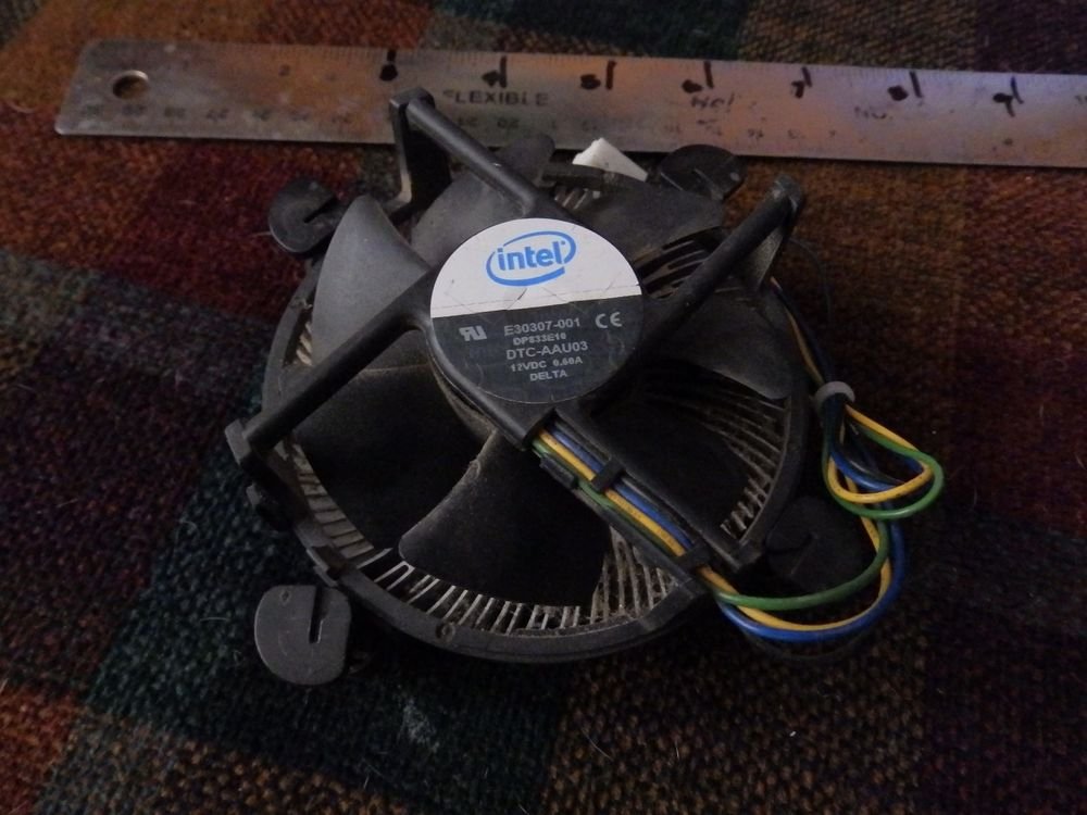 Intel E21984001 4Pin Heat Sink & Fan DTCAAU01