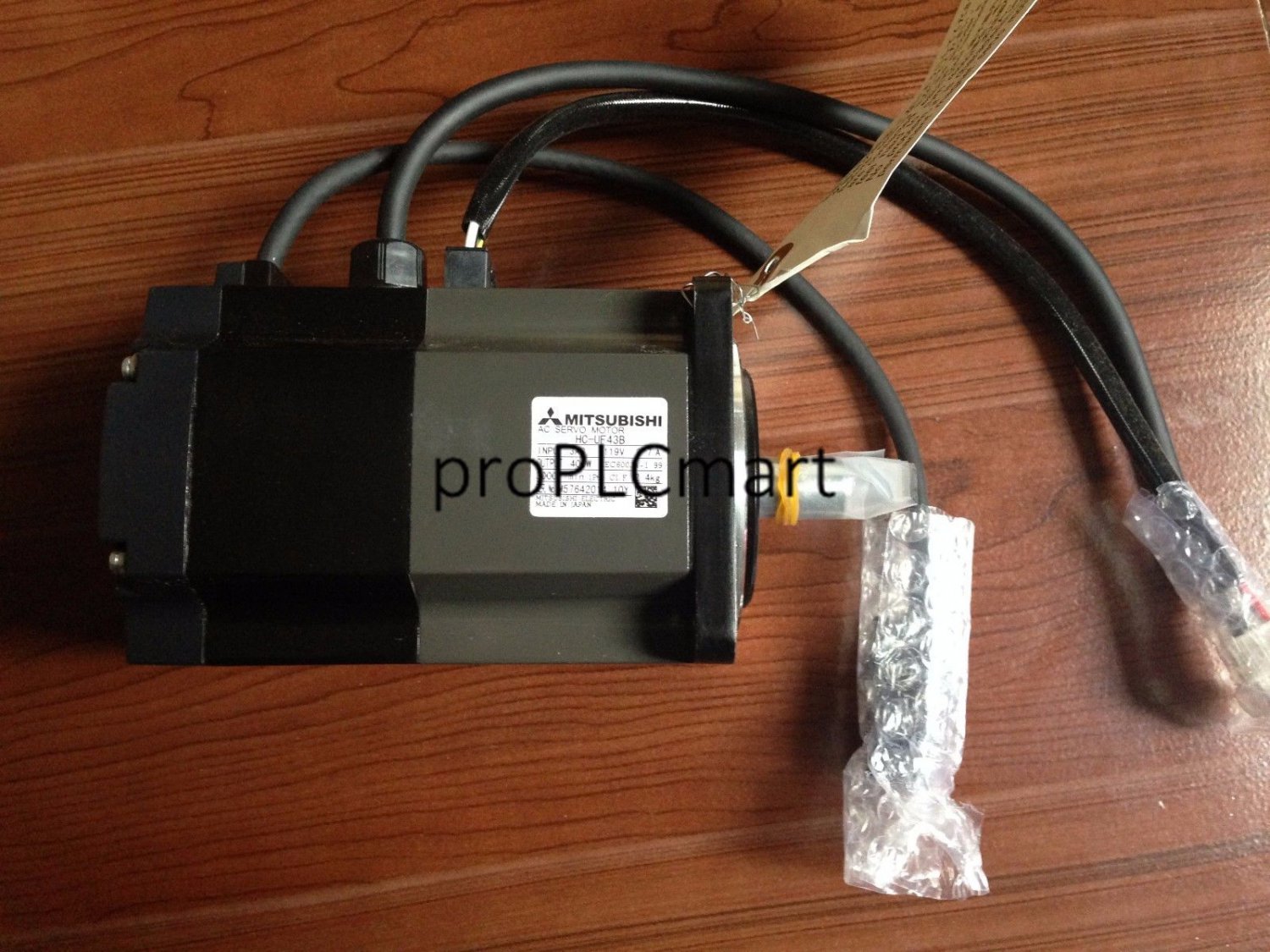 MITSUBISHI SERVO MOTOR HC-UF43B EXPEDITED SHIPPING HCUF43B NEW