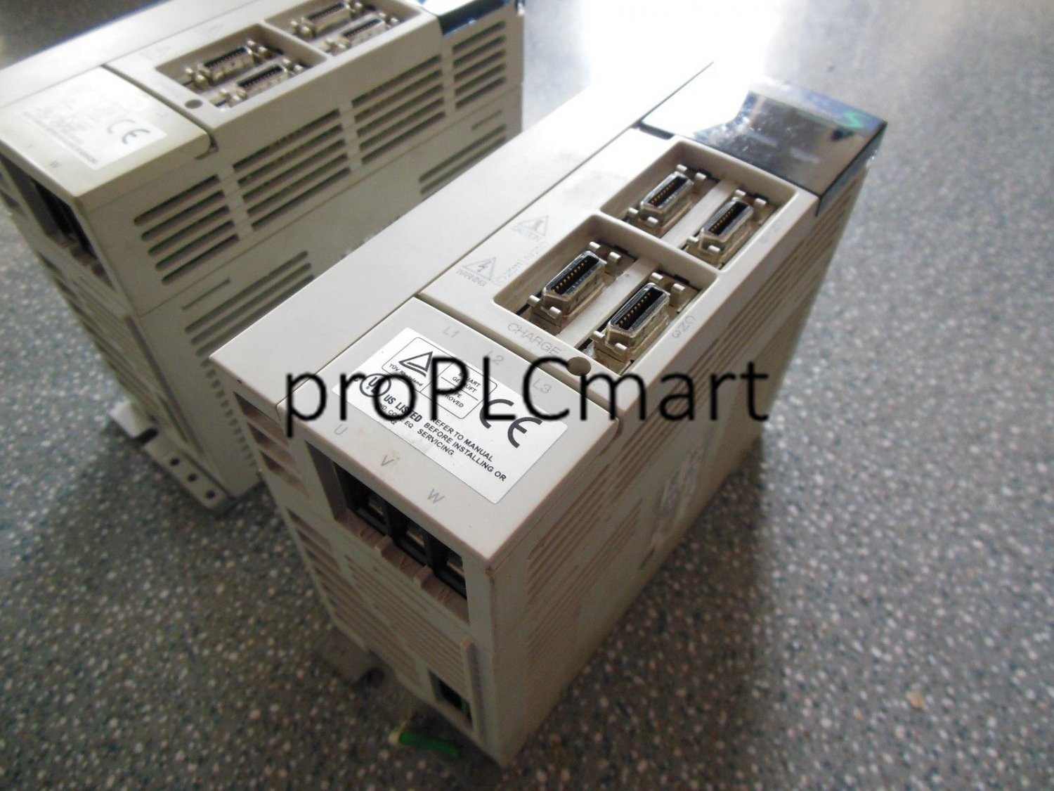 MITSUBISHI SERVO DRIVE MR-J2S-40CP EXPEDITED SHIPPING MRJ2S40CP USED