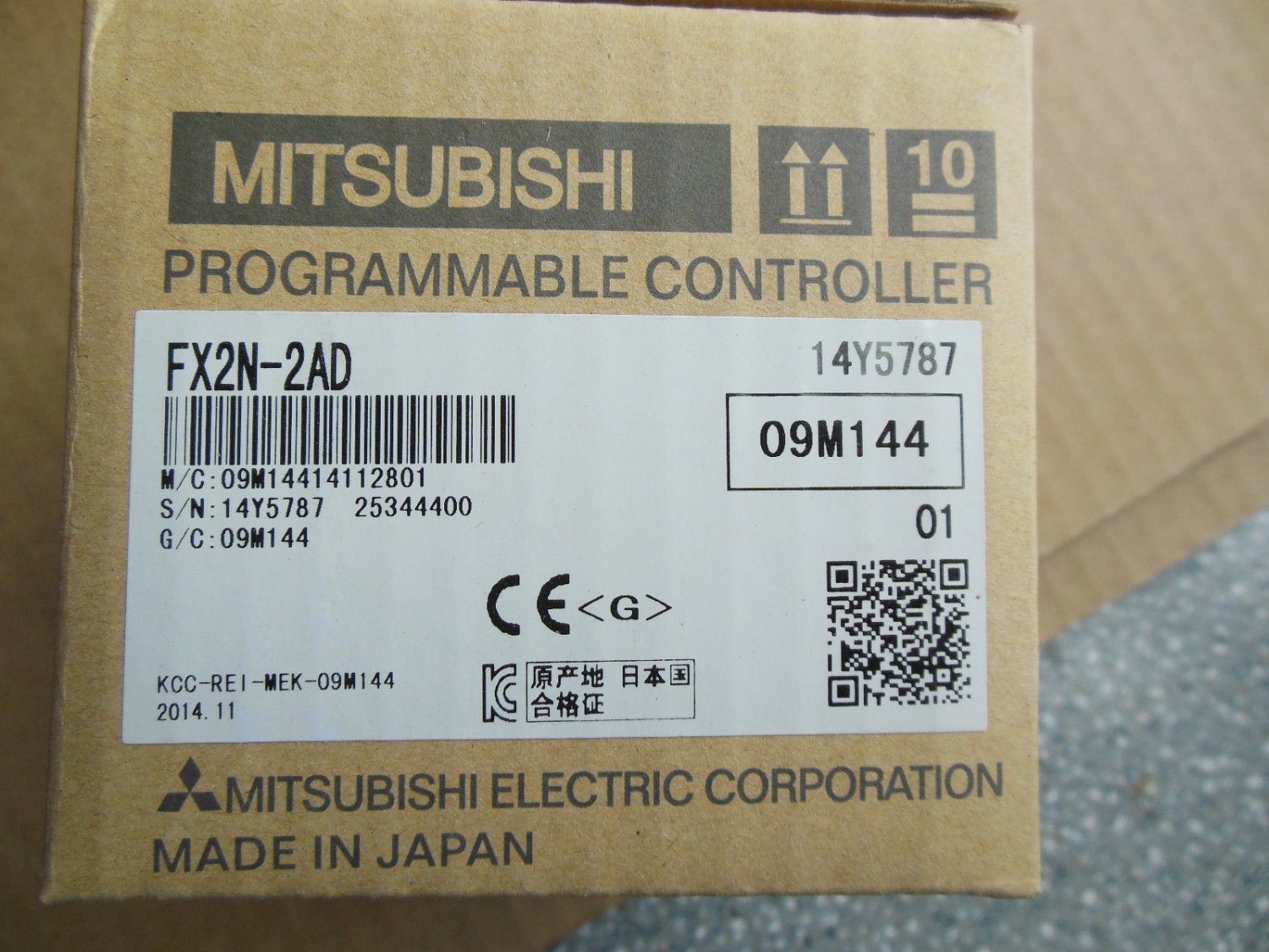 Mitsubishi PLC FX2N-2AD NEW EXPEDITED SHIPPING FX2N-2AD