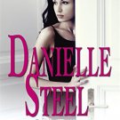Loving [Paperback] [Mar 06, 2008] Danielle Steel