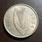 Irish pre-decimal "Flóirín" florin or 2 shillings. Éire Harp and Salmon