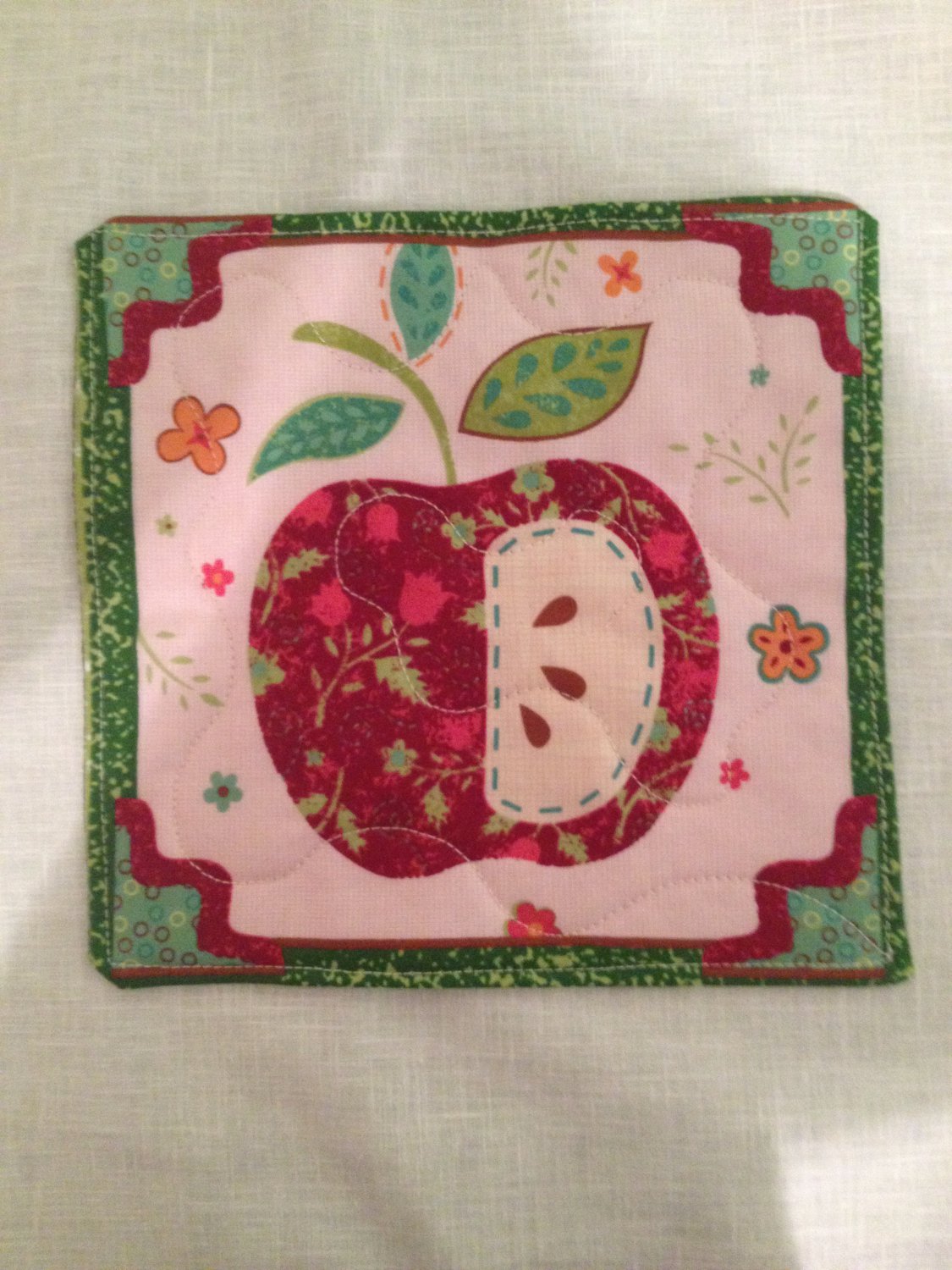 Apple Mug Rug