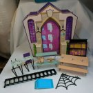 Monster High High School Playset Dollhouse Fold-up, played with/incomplete