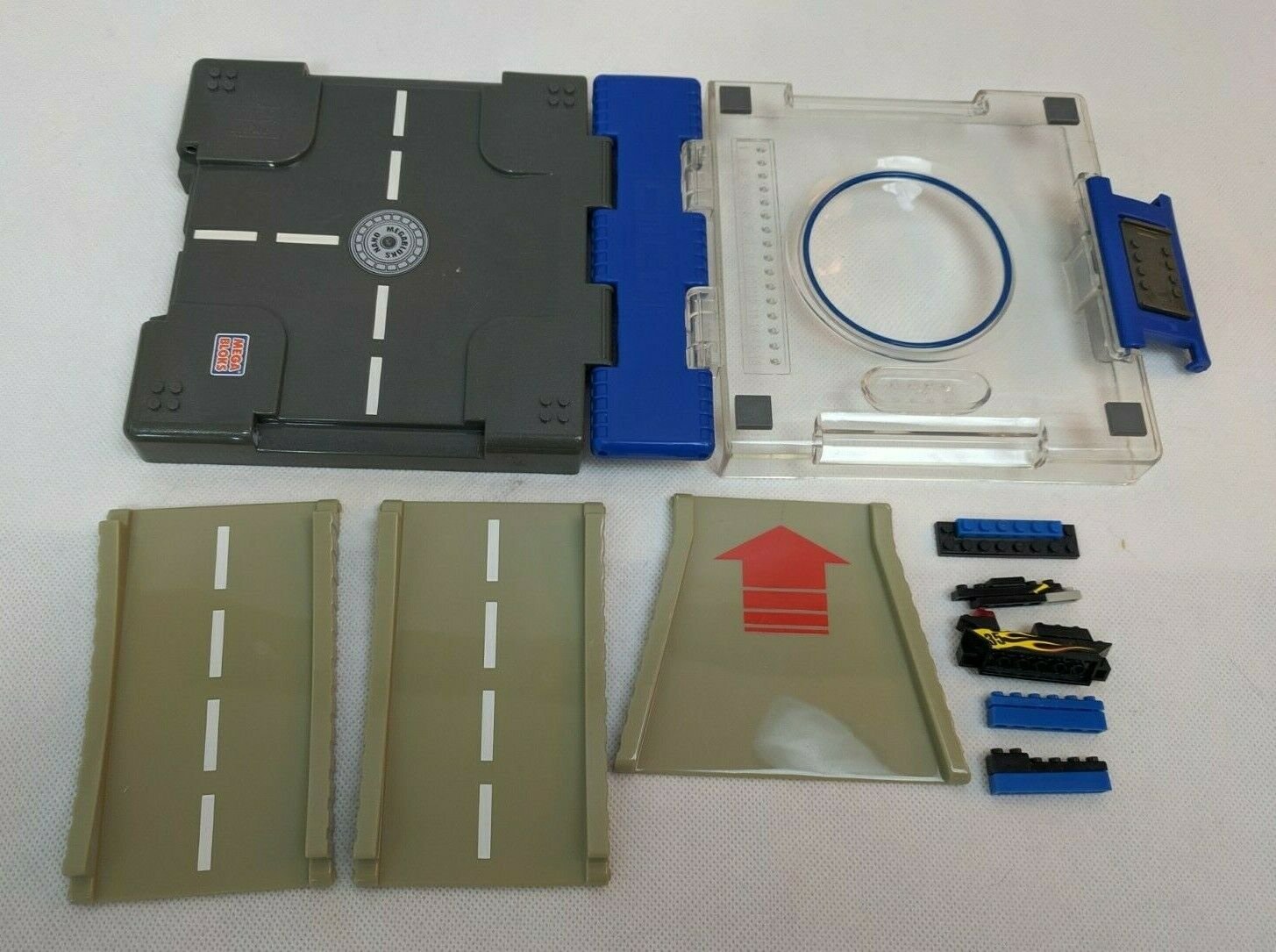 Mega Bloks Nano Building Systeym Fold-out Case, Roads