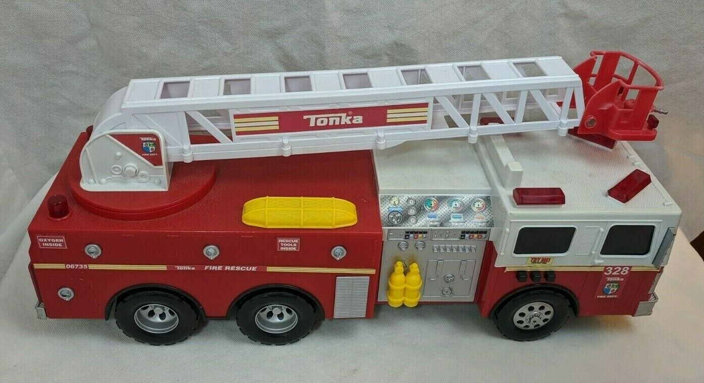 Hasbro Tonka Fire Dept Truck Toy Vehicle USED Lights/Sound 23