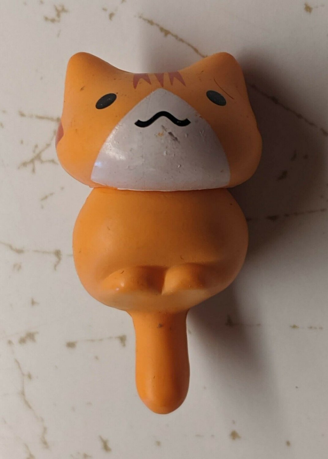 Orange/White Edge-sitter Cat Mini Figurine Doll Pet Dollhouse Prop 1.25" Tall