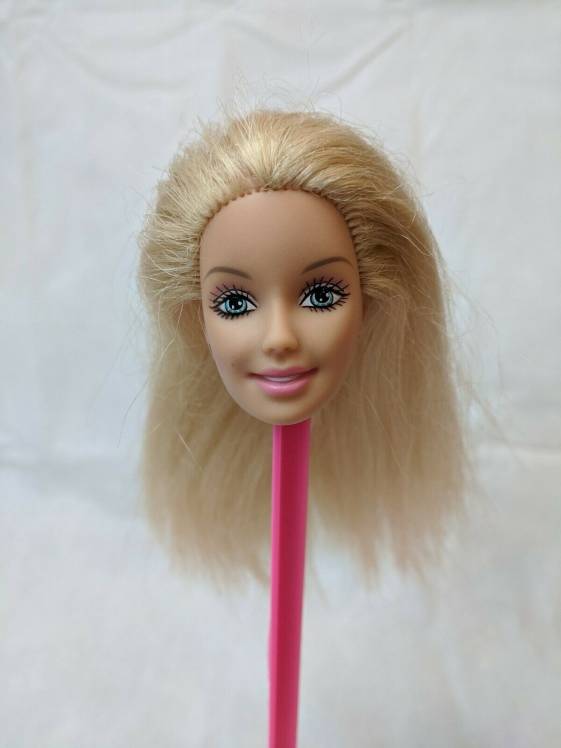 Mattel Barbie 1998 HEAD ONLY 2000's Light Blue Eyes Pink Eyeshadow