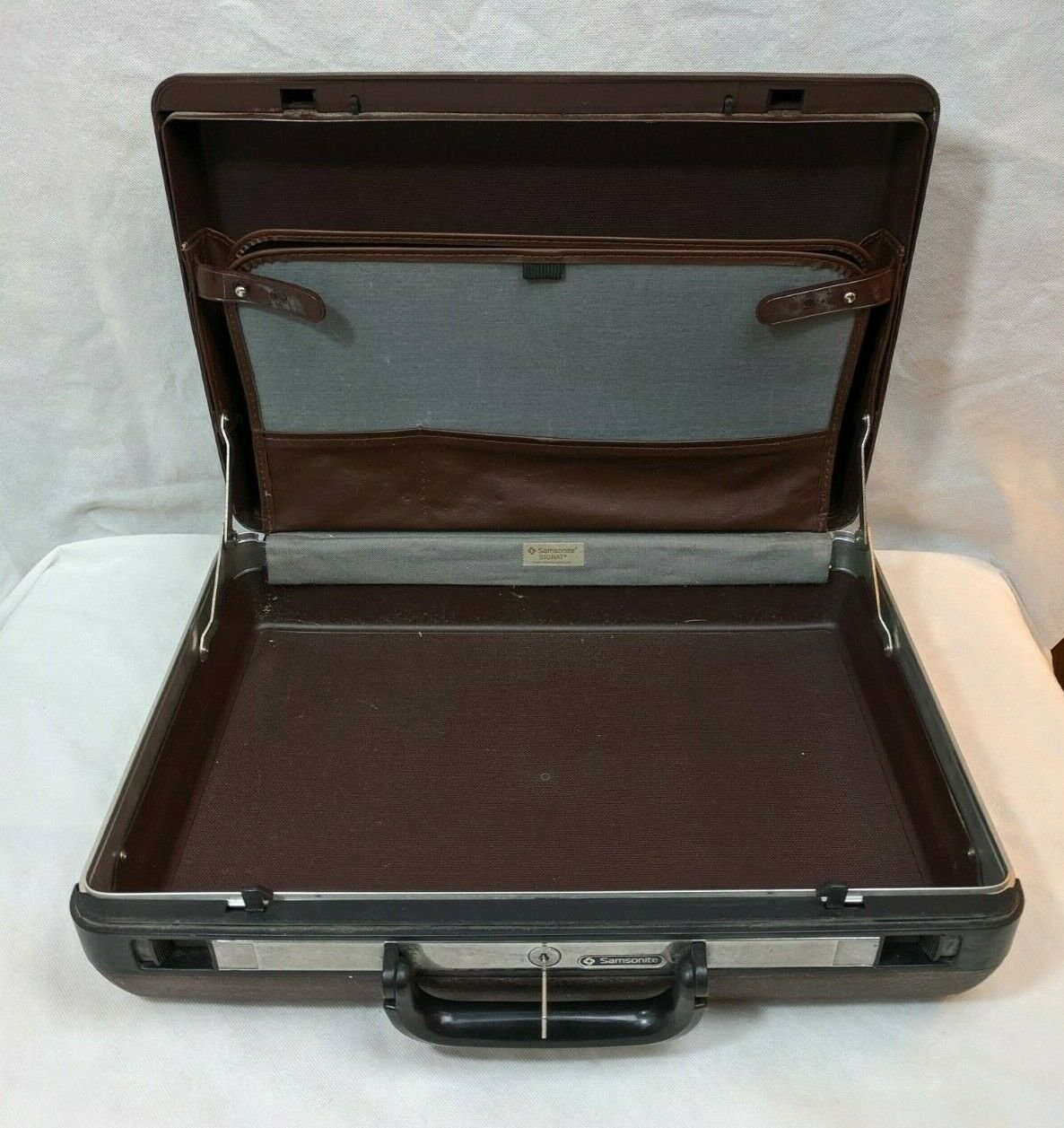 Samsonite Signat Rigid Hard Attache/Briefcase Brown w/ Key 18"x14"x5.5" w/ Key