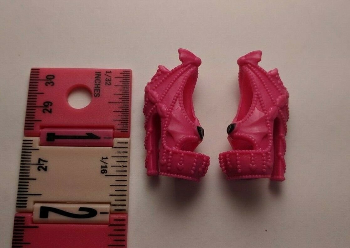 Mattel Monster High Frights Camera Action Draculaura Replacement SHOES ONLY