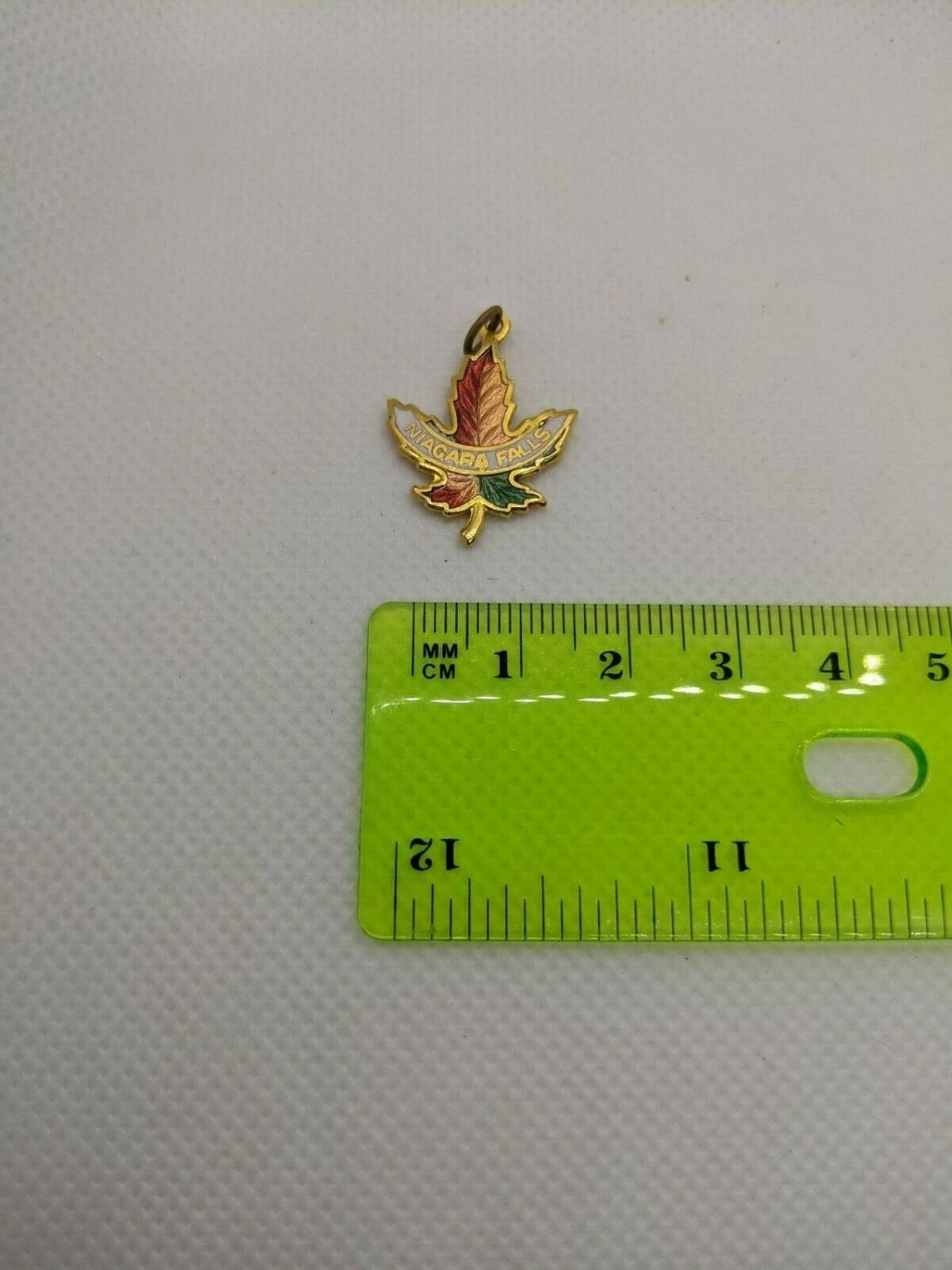 VTG Niagara Falls Rainbow Maple Leaf Charm Pendant Painted Enamel Metal