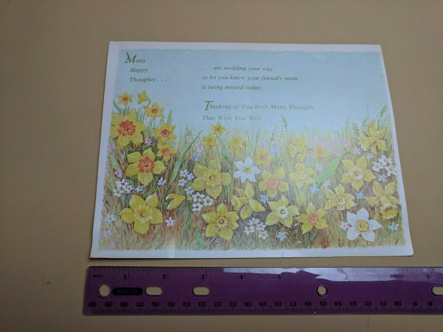 VTG Famous Artists Studios Daffodil Field 8.5"x6.5" w/ center fold line