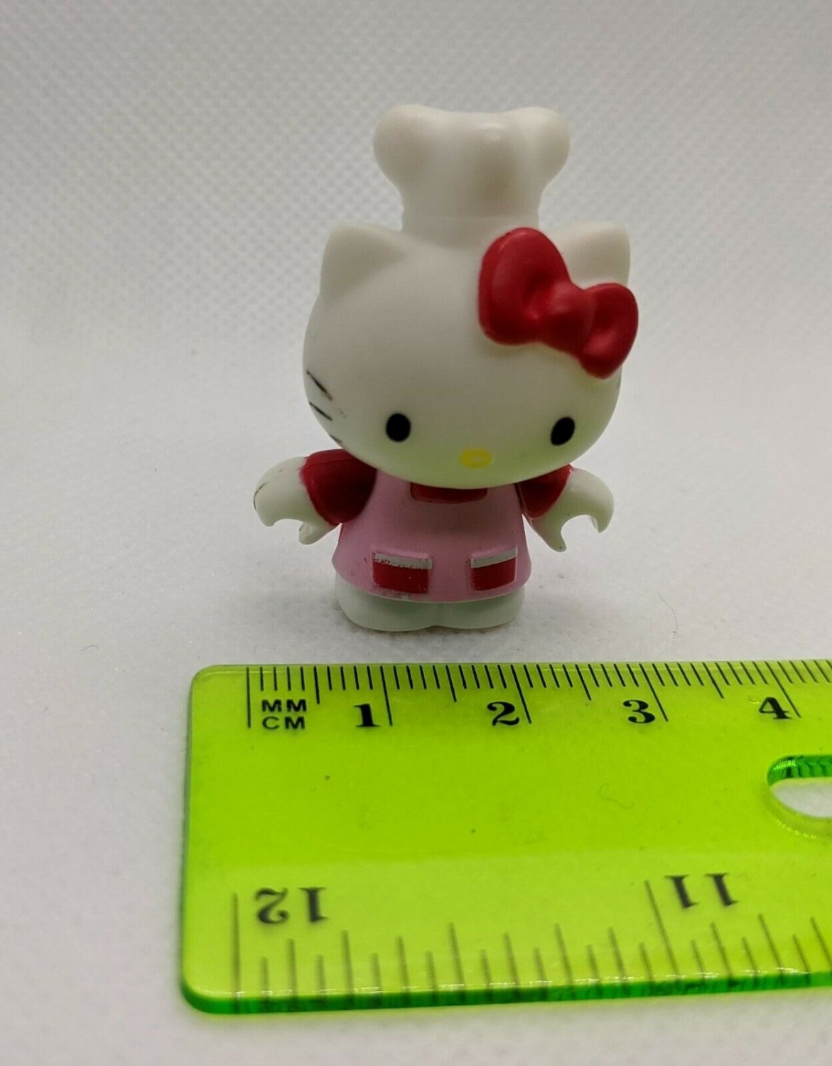 Sanrio Hello Kitty Mega Bloks Mini Figurine Toy 1.25" Tall Poseable Arms Chef