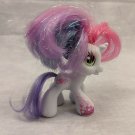 Hasbro My Little Pony G3.5 Sweetie Belle Unicorn Baby Heart Symbol Front Leg