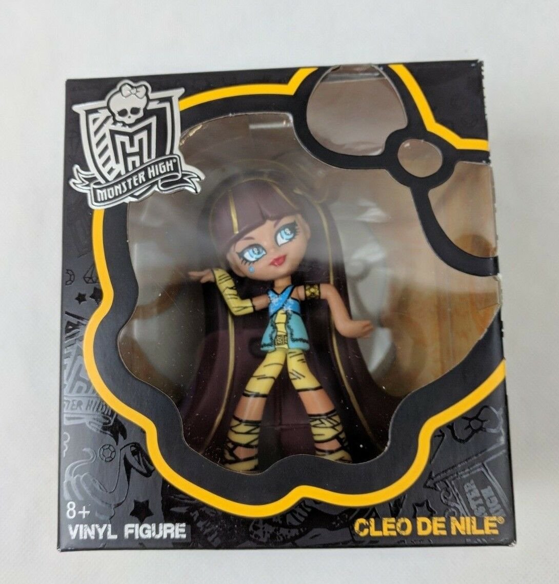 Monster High Vinyl Cleo de Nile Mummy 3.5" Figure - New in Damaged Box