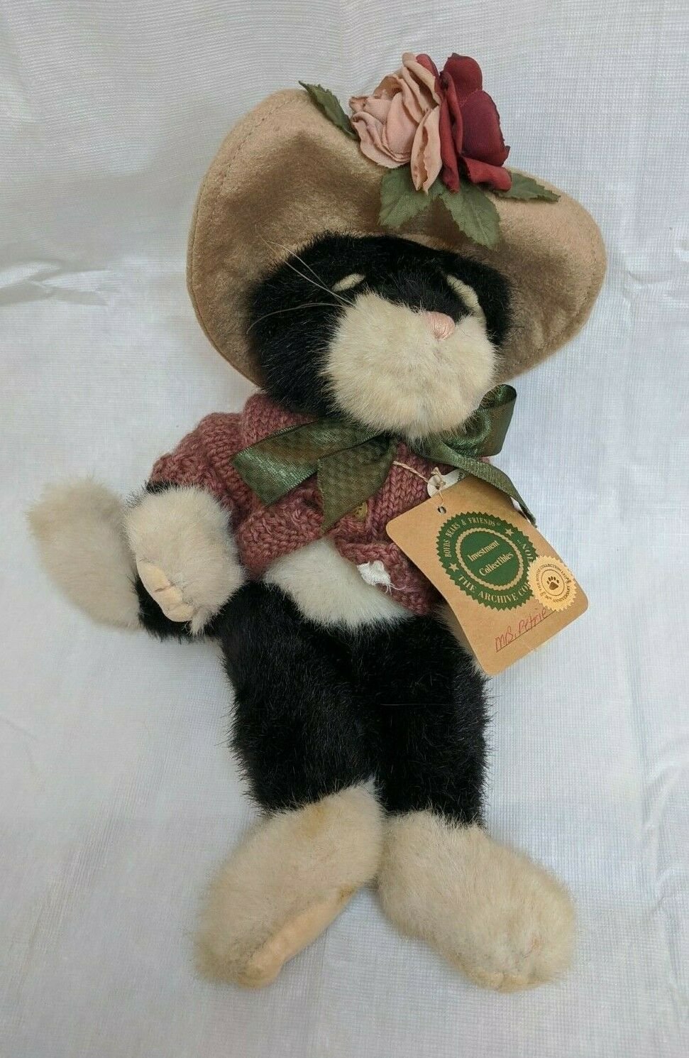 Boyd&acirc;��s Bears Black & White Cat Bearwear Sweater & Hat 11" Tall Yellowed