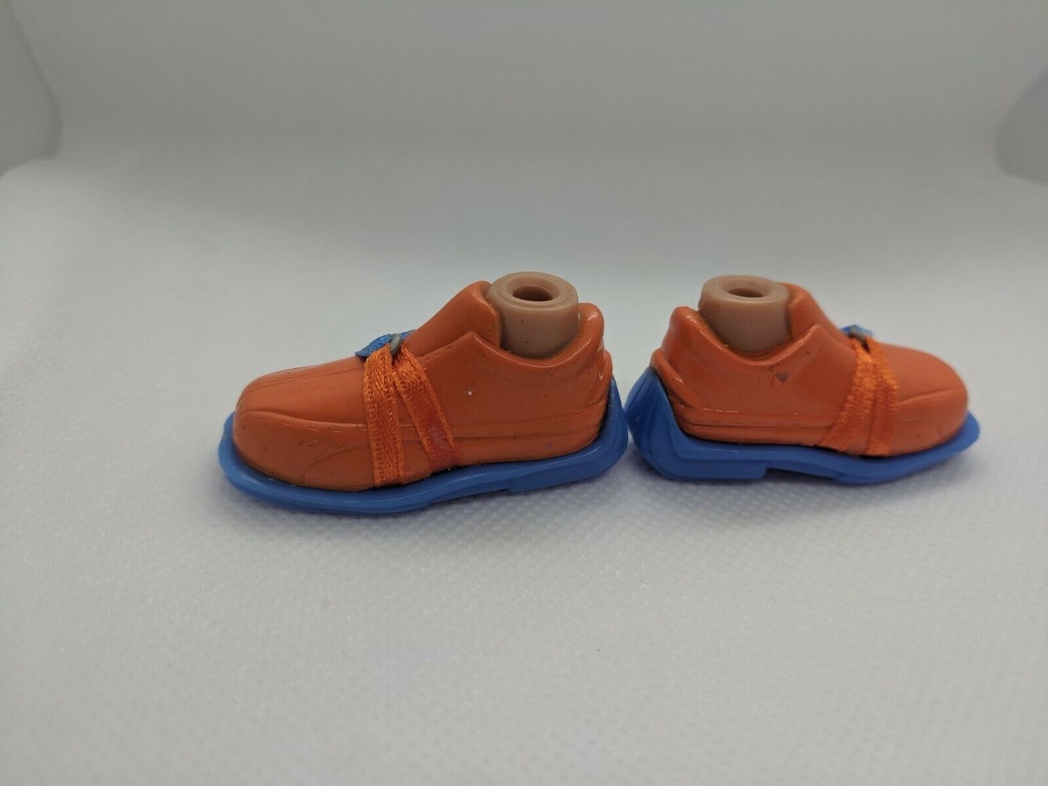MGA Bratz Doll Orange & Blue Replacement Pair of Shoes