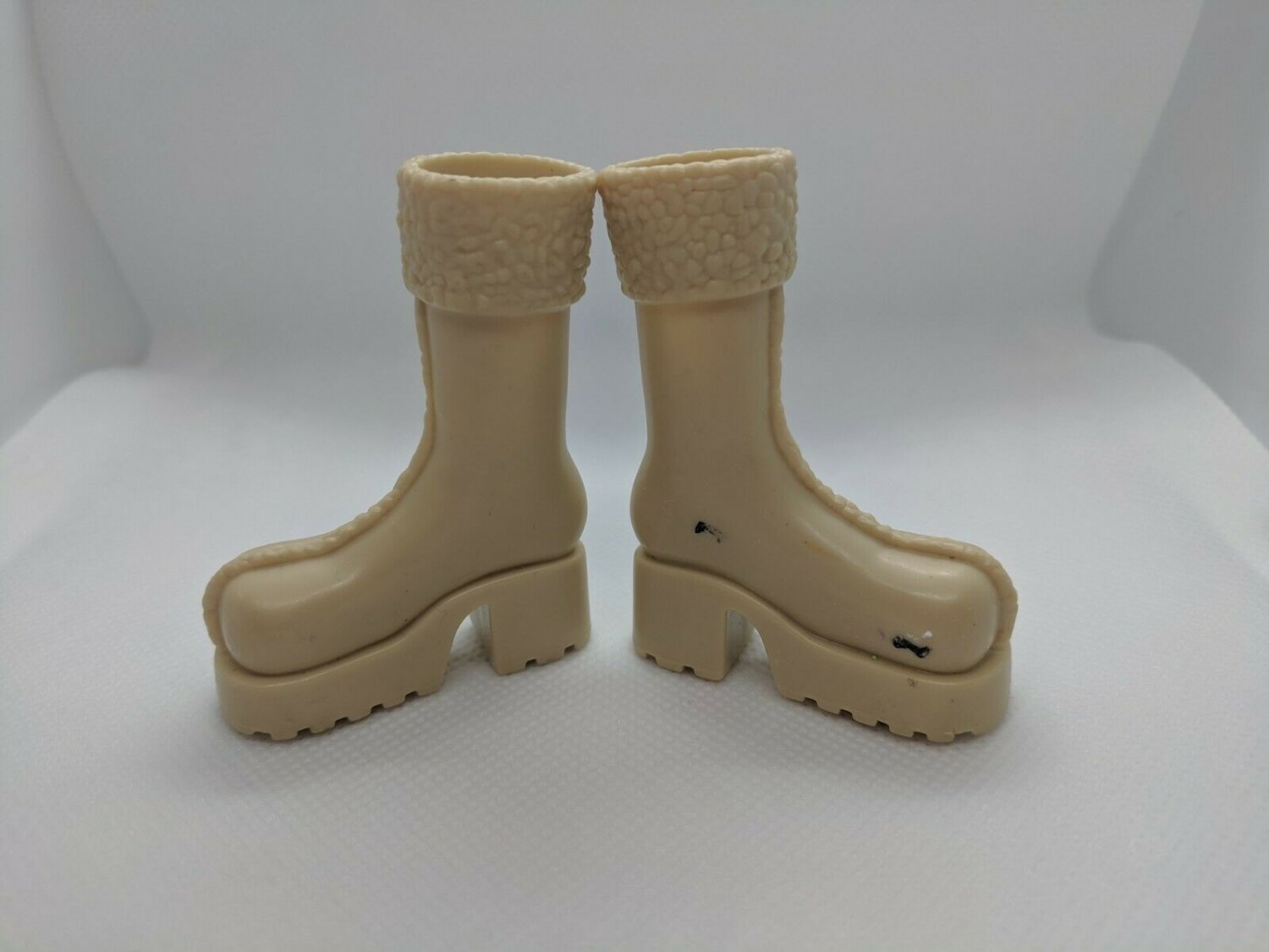 MGA Bratz Doll Tan Light Brown Winter Boots, Replacement Pair of Shoes