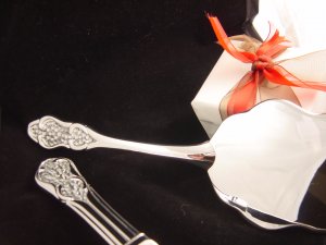 Classic Cake Knife and Server Set w/Swarovski Crystal