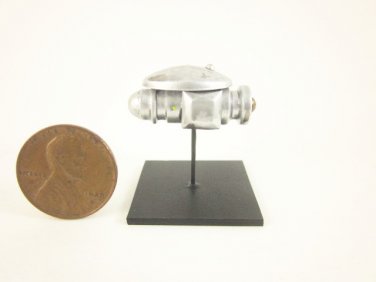 Miniature Spaceship Model Mad Science D155 Dollhouse 1:12 Scale Model Starship Science Fiction UFO