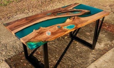 Epoxy Handmade Coffee Table Olive Wood and Epoxy Resin Ruby Green Blue Design