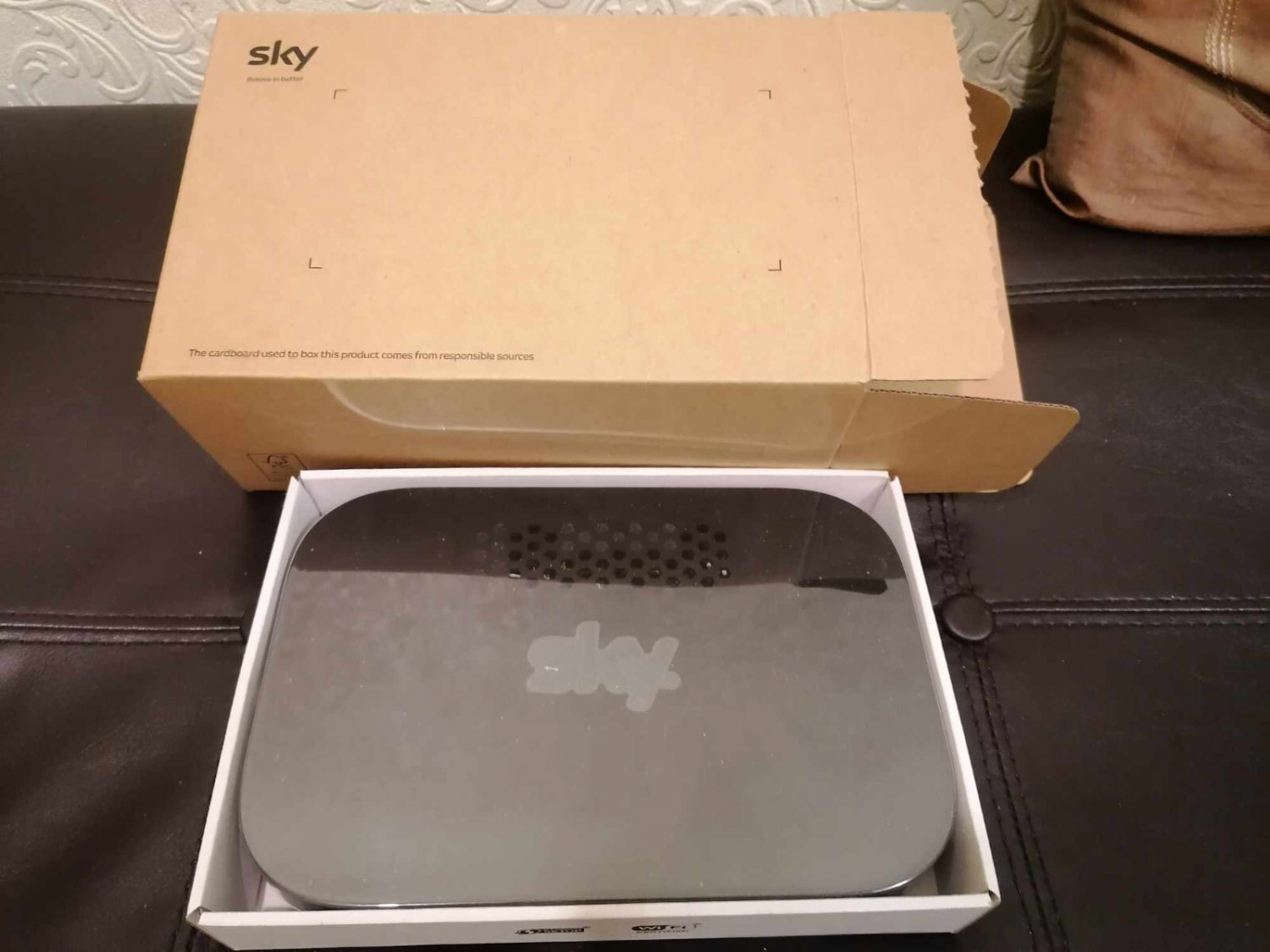 Sky Q Hub Wireless Router ER110UK