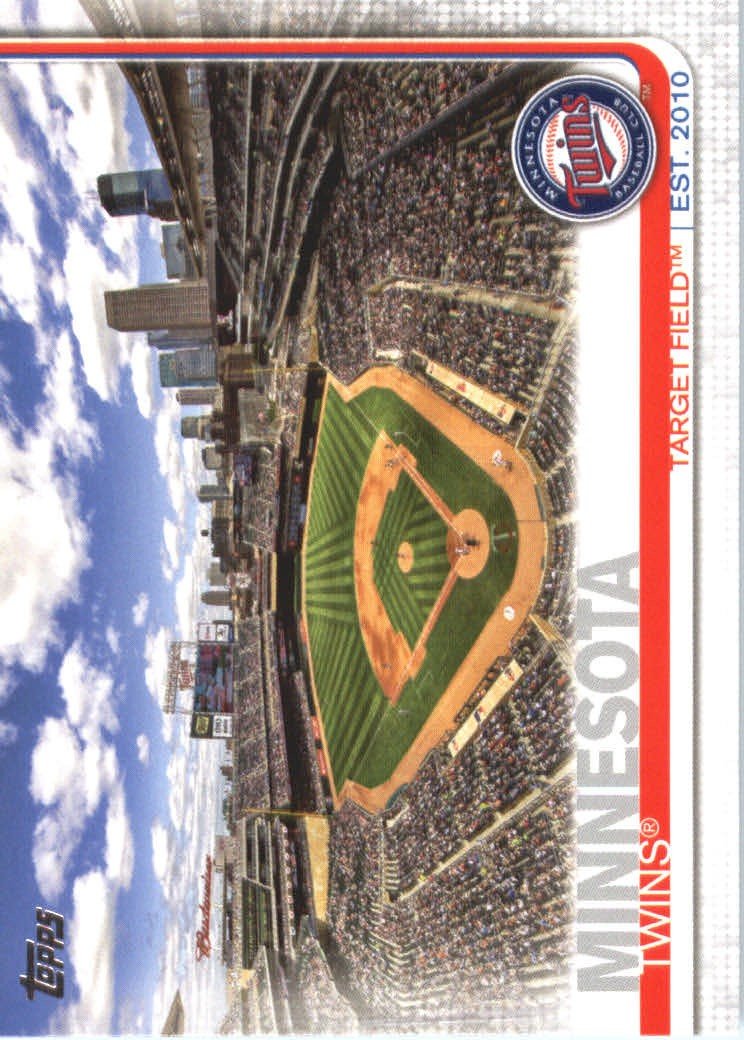 2019 Topps 424 Target Field