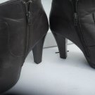 Fiomi Womans Brown Leather Boot Zippered Bootie Size 8